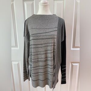 NIC & ZOE Black/Gray Colorblock Asymmetrical Sweater with Accent Button Size M